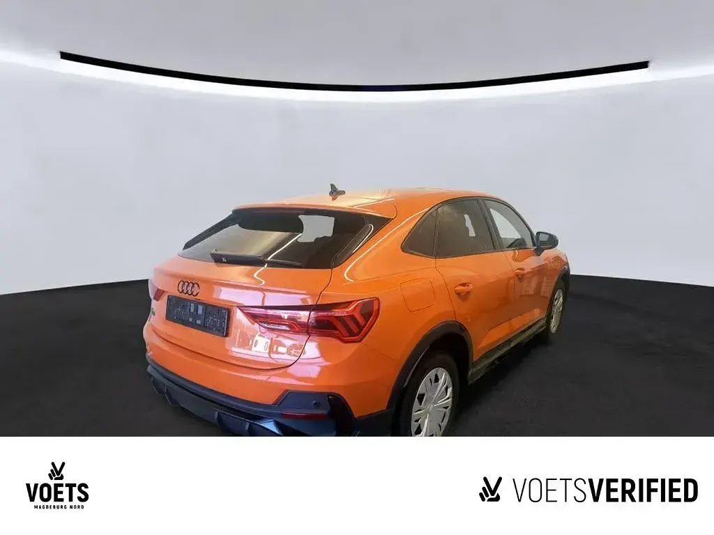 Gebraucht Audi Q3 Sportback S-Line 150 PS (110 kW) 2023 Orange SUV