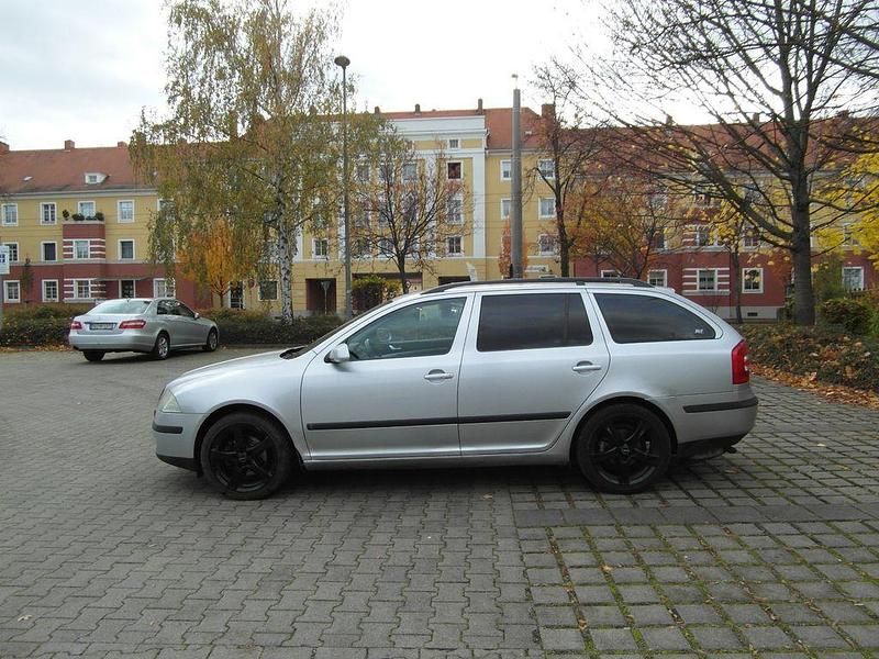 Gebraucht Skoda Octavia Team Edition 160 PS (117 kW) 2008 Silber Kombi