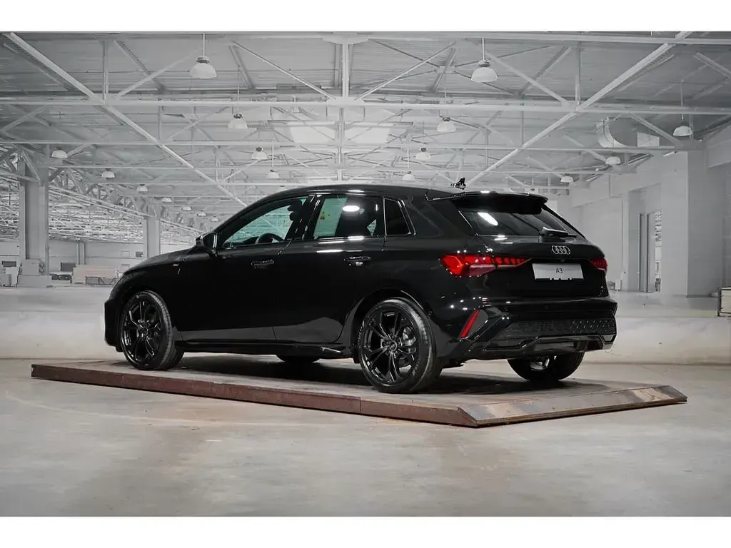 Neu Audi A3 S-Line 150 PS (110 kW) 2026 Mythosschwarz metallic Limousine