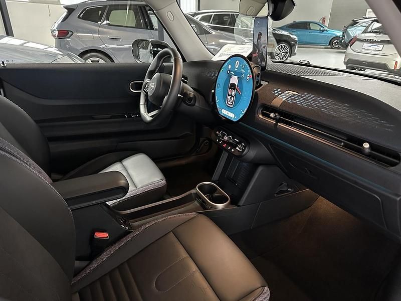Gebraucht Mini Cooper Classic 156 PS (114 kW) 2024 Silber metallic Kleinwagen