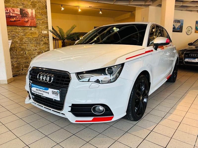 Weiß Gebraucht 2013 Audi A1 Sportback Ambition Kleinwagen | 10.490 € (Fairer Preis) - Bild 1/4