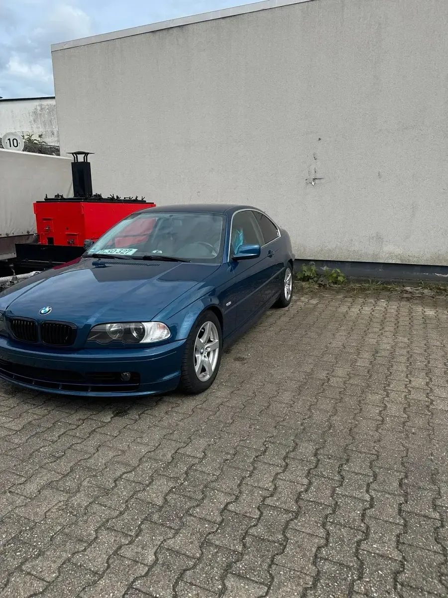 Gebraucht BMW 325 192 PS (141 kW) 1999 Blau Coupé