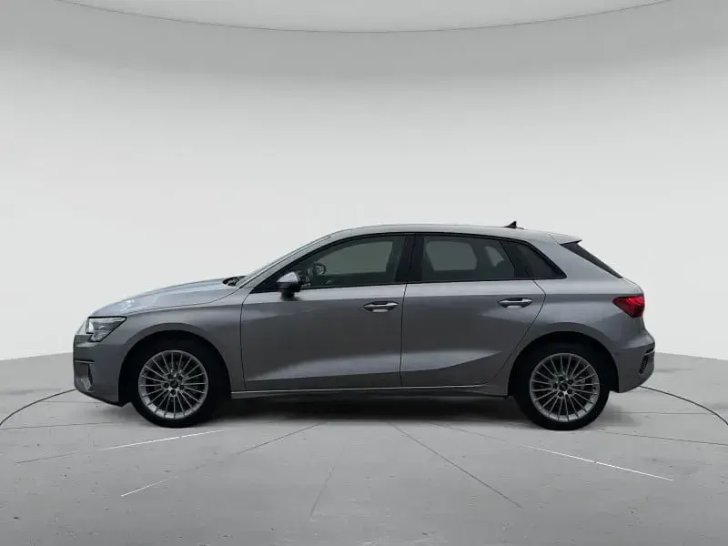 Gebraucht Audi A3 Advanced 116 PS (85 kW) 2021 Florettsilber metallic Limousine