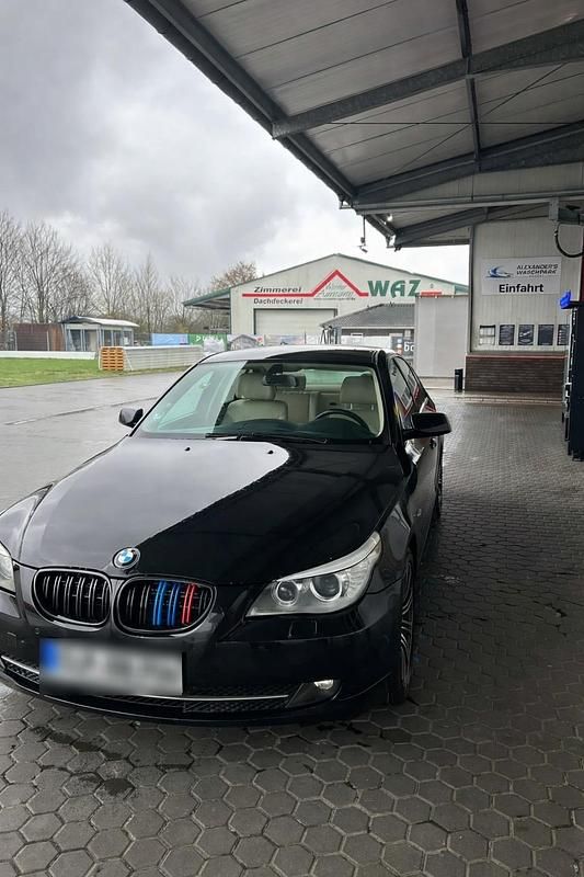 Gebraucht BMW 520 177 PS (130 kW) 2009 Schwarz Limousine