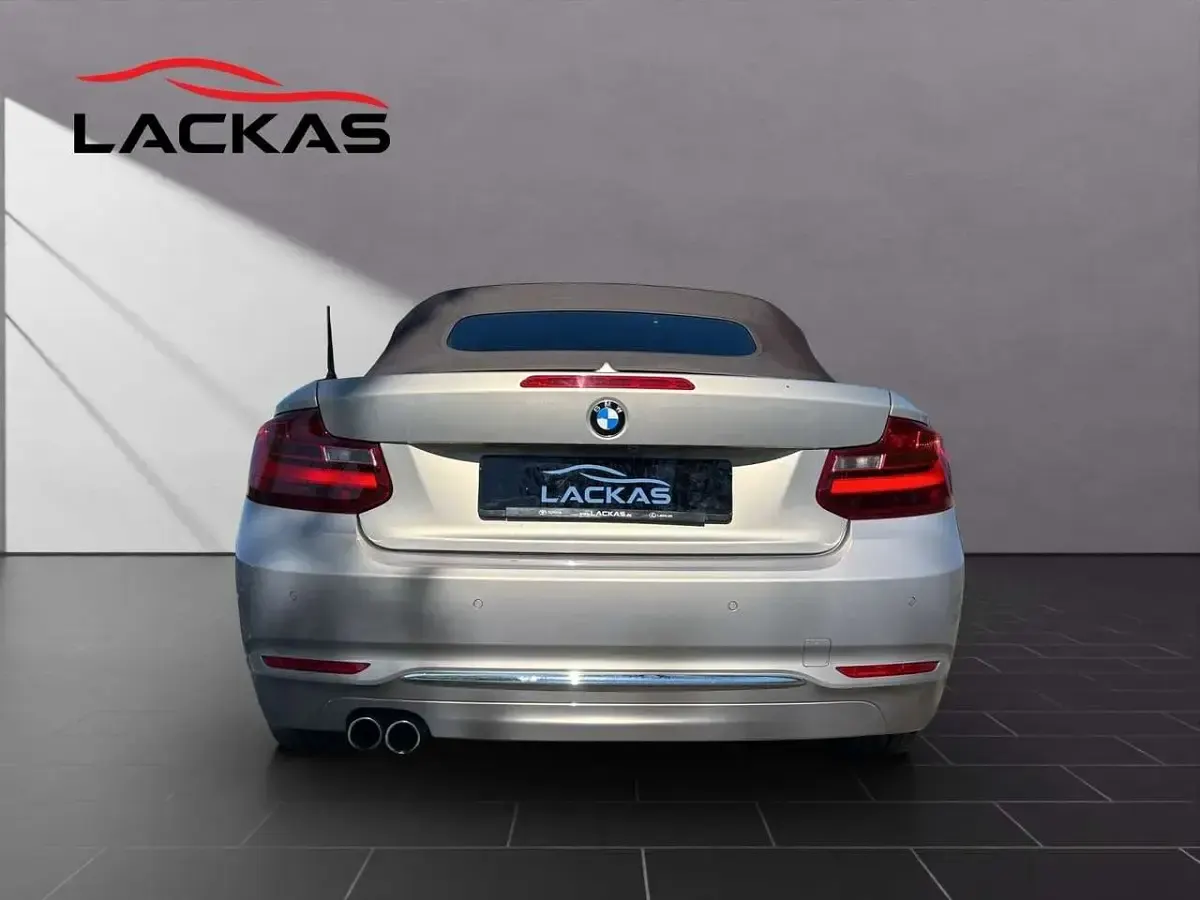Gebraucht BMW 220 190 PS (139 kW) 2015 Moonlight silver metallic Cabrio