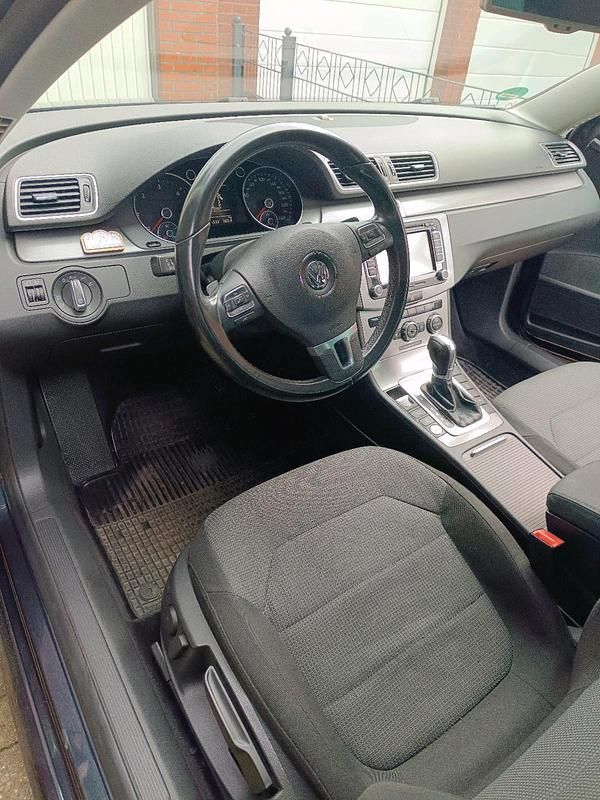 Gebraucht VW Passat 140 PS (102 kW) 2012 Kombi