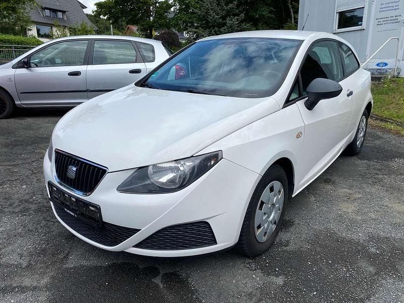 Weiß Gebraucht 2011 Seat Ibiza Basis Kleinwagen | 3.290 € (Teuer) - Bild 1/4