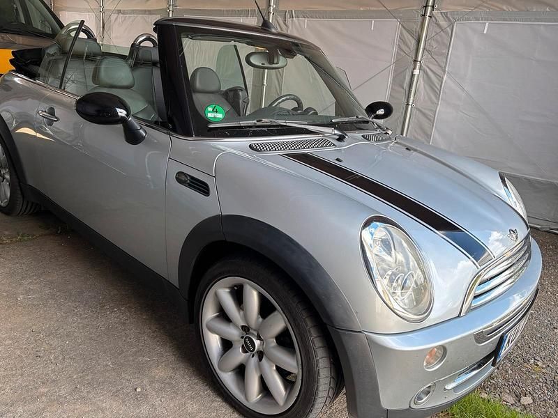 Grau Gebraucht 2004 Mini Cooper Cabriolet Cabrio | 4.900 € (Fairer Preis) - Bild 1/4