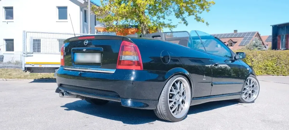 Gebraucht Opel Astra 150 PS (110 kW) 2002 Schwarz Cabrio