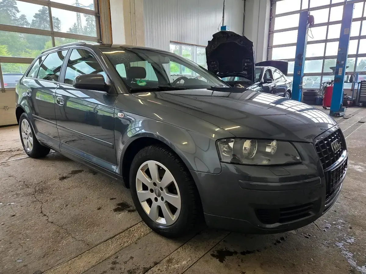 Second-hand Audi A3 105 CP (77 kW) 2007 Gri Hatchback
