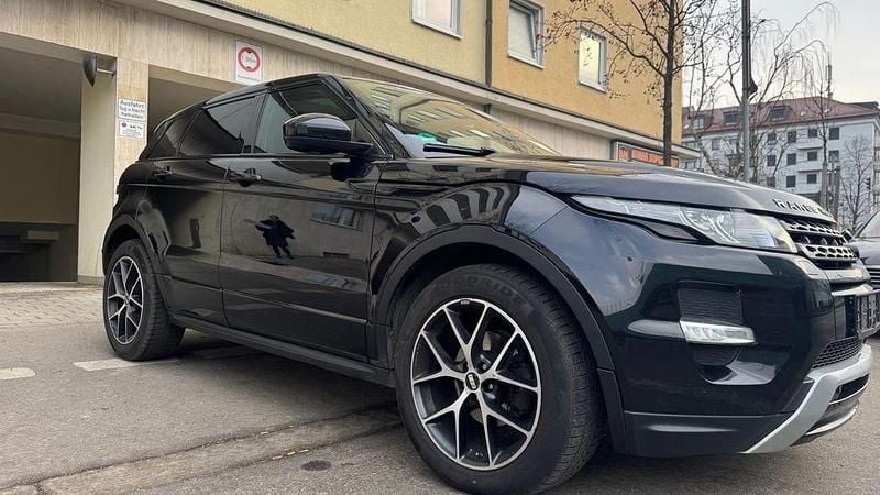 Schwarz Gebraucht 2015 Land Rover Range Rover evoque Dynamic SUV | 15.490 € (Fairer Preis) - Bild 1/4
