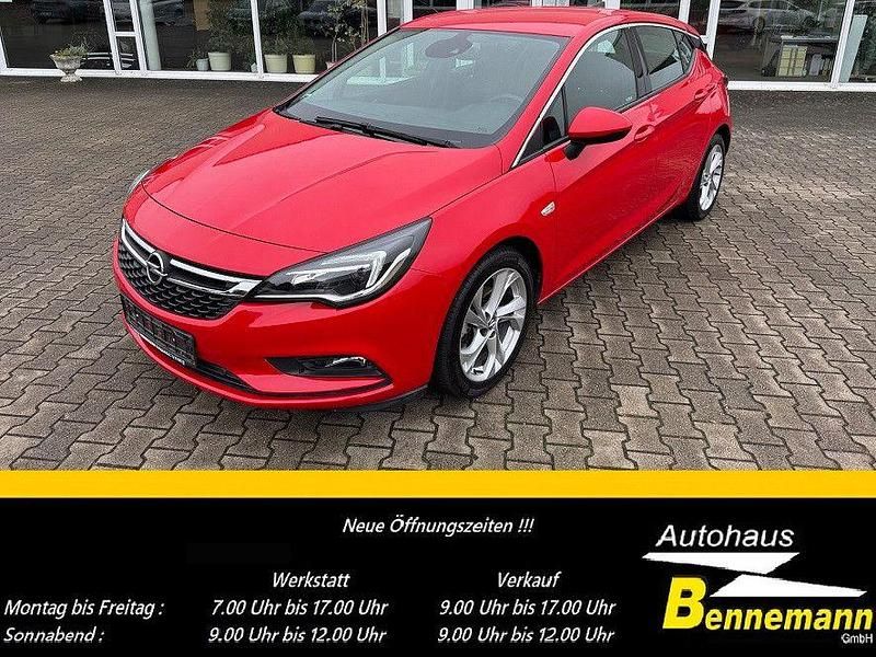 Rot Gebraucht 2016 Opel Astra Innovation Limousine | 12.750 € (Fairer Preis) - Bild 1/4