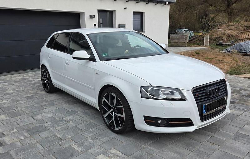 Gebraucht Audi A3 S-Line 170 PS (125 kW) 2011 Weiß Kleinwagen