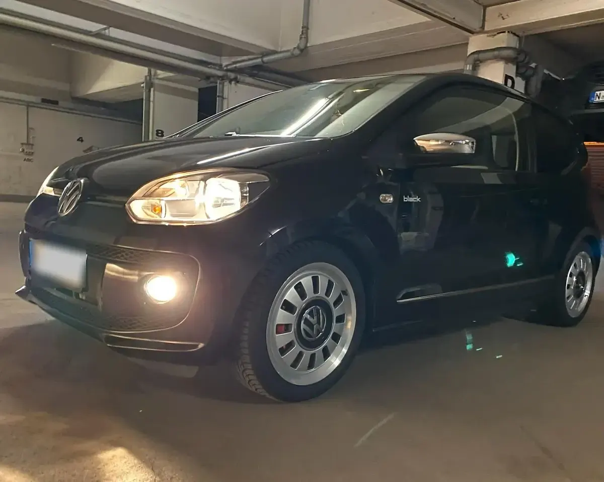 Gebraucht VW up! 75 PS (55 kW) 2012 Schwarz Kleinwagen