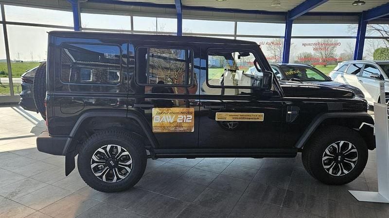 Neu BAW 212 166 PS (122 kW) 2026 Schwarz SUV