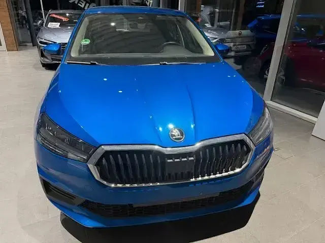 Używany Skoda Fabia Selection 95 KM (69 kW) 2023 Niebieski Hatchback