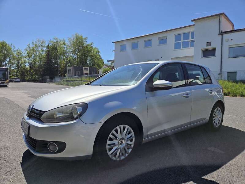 Silber Gebraucht 2009 VW Golf VI Comfortline Limousine | 3.500 € (Guter Preis) - Bild 1/4