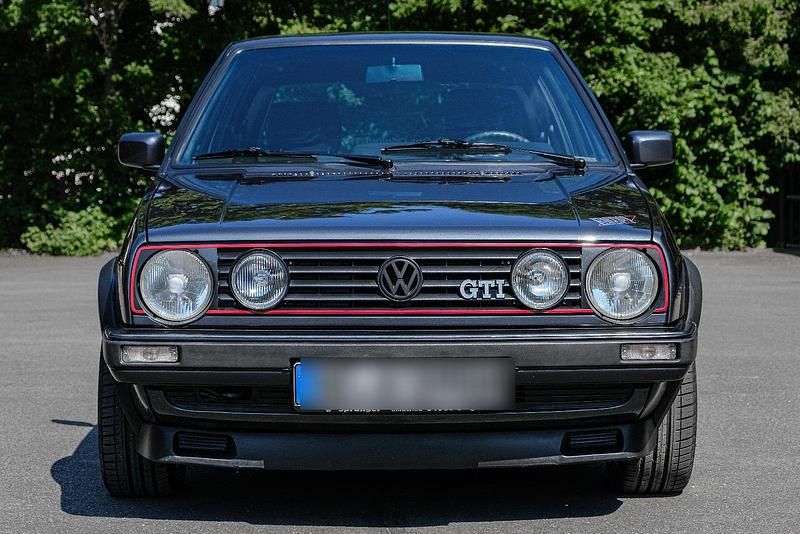 Grau Gebraucht 1990 VW Golf II Edition Coupé | 12.990 € - Bild 1/4