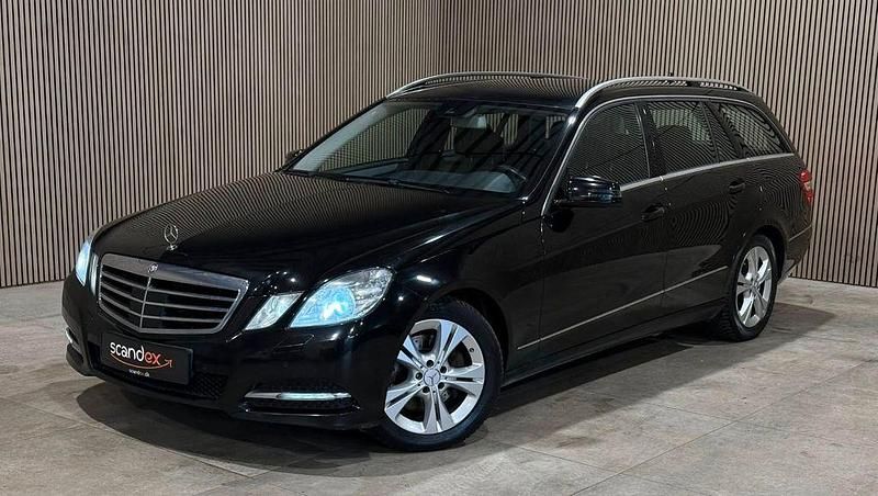 Gebraucht Mercedes E350 265 PS (194 kW) 2012 Schwarz Limousine