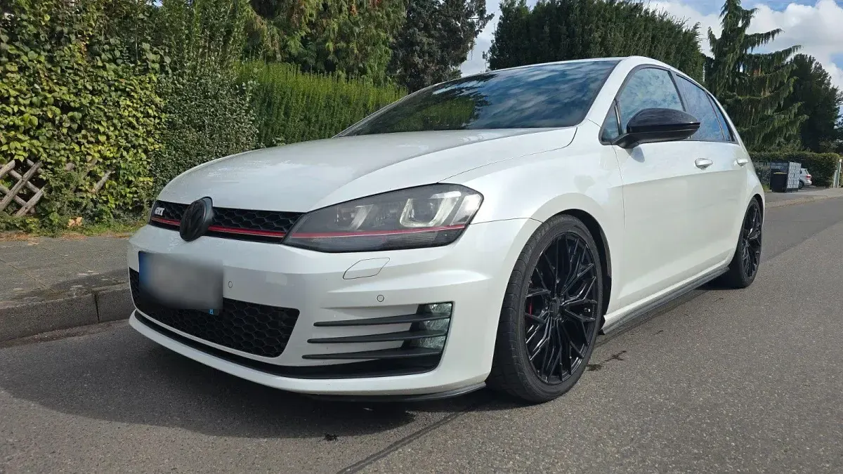 Gebraucht VW Golf VII 220 PS (161 kW) 2013 Weiß Limousine