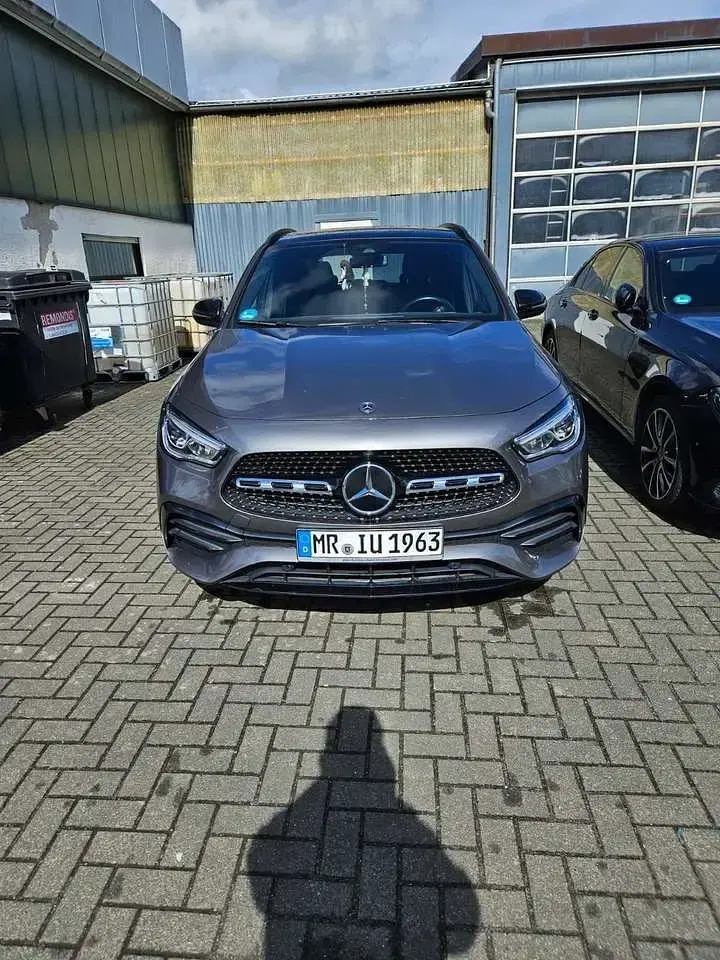 Gebraucht Mercedes GLA200 163 PS (119 kW) 2022 SUV