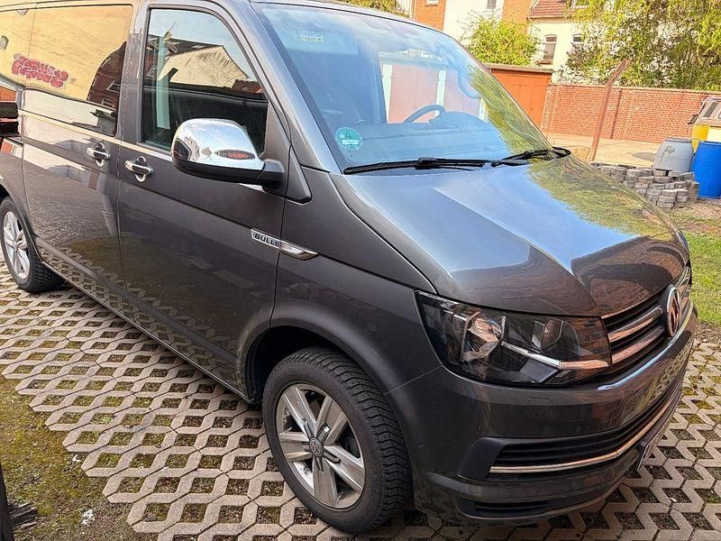 Gebraucht VW T6 Trendline 102 PS (75 kW) 2016 Grau Van