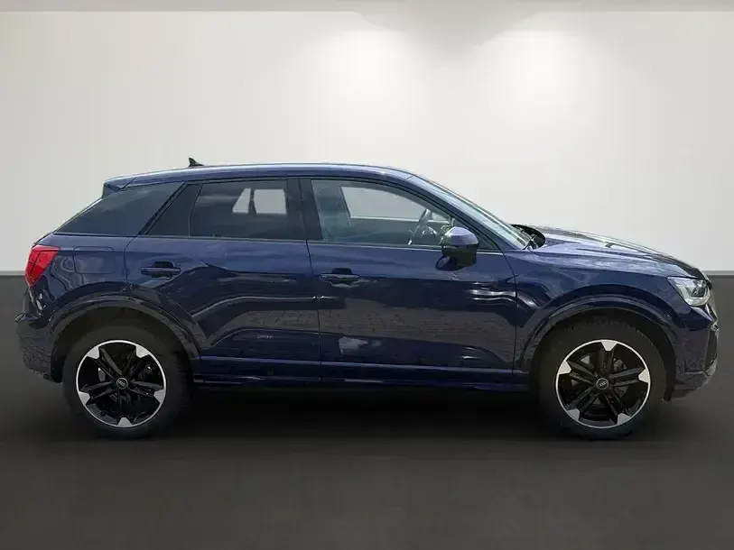 Gebraucht Audi Q2 Advanced Plus 150 PS (110 kW) 2024 Navarrablau metallic SUV