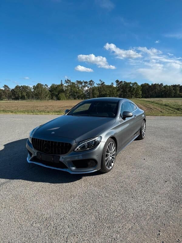 Grau Gebraucht 2016 Mercedes C220 Coupé | 22.250 € (Fairer Preis) - Bild 1/4