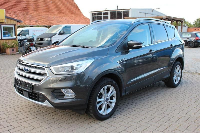 Gebraucht Ford Kuga Titanium 150 PS (110 kW) 2018 Magnetic SUV
