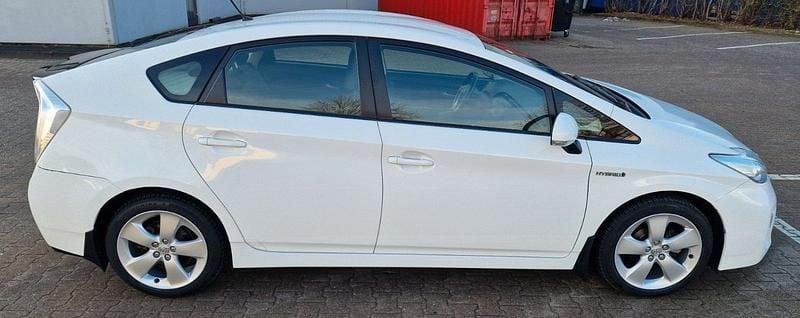 Gebraucht Toyota Prius 136 PS (100 kW) 2012 Weiß Limousine