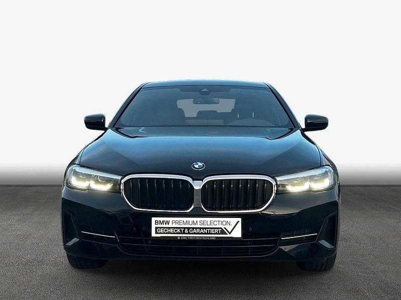 Gebraucht BMW 520 184 PS (135 kW) 2022 Schwarz Kombi