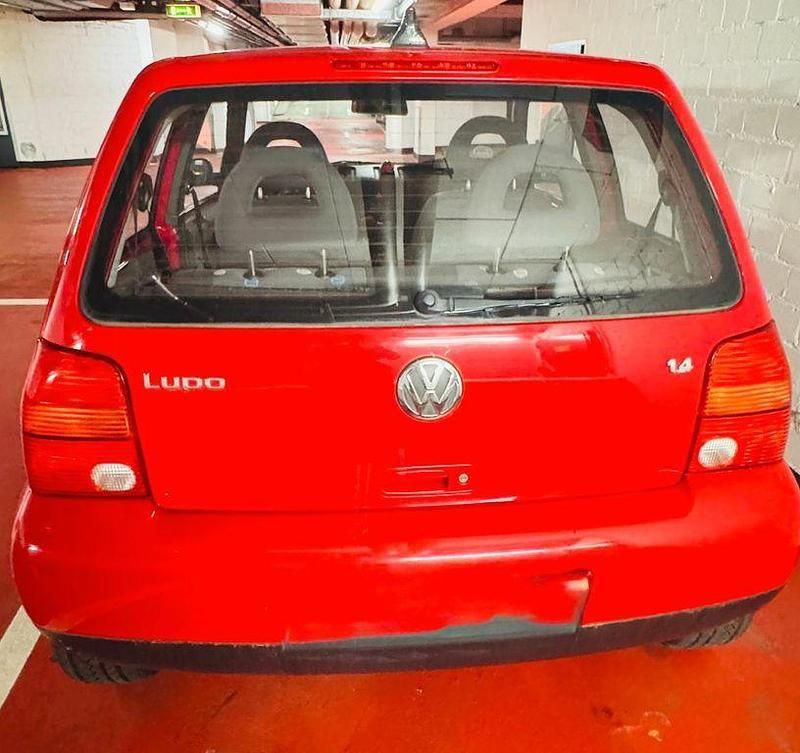 Rot Gebraucht 2004 VW Lupo Kleinwagen | 3.900 € (Fairer Preis) - Bild 1/4