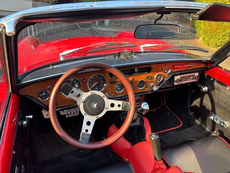 Gebraucht Triumph Spitfire 52 PS (38 kW) 1975 Rot Cabrio
