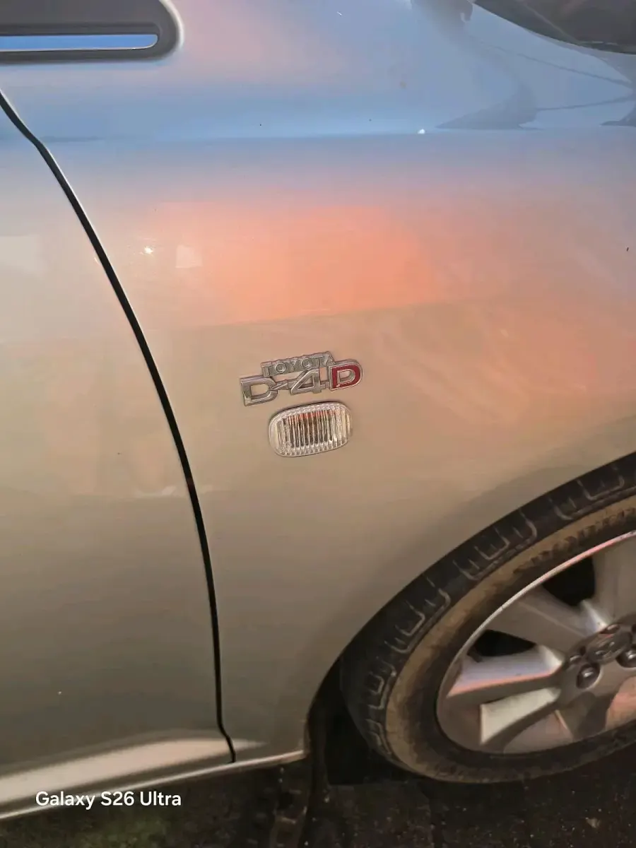 Gebraucht Toyota Avensis 120 PS (88 kW) 2004 Grau Kombi