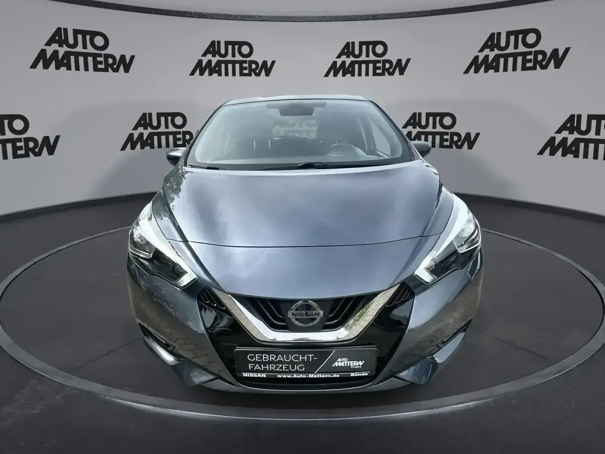 Gebraucht Nissan Micra N-Connecta 90 PS (66 kW) 2018 Grau Kleinwagen