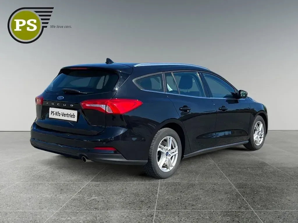 Gebraucht Ford Focus Cool & Connect 95 PS (69 kW) 2020 Schwarz Limousine