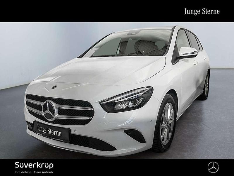 Gebraucht Mercedes E250 160 PS (117 kW) 2022 Unilack polarweiß Limousine