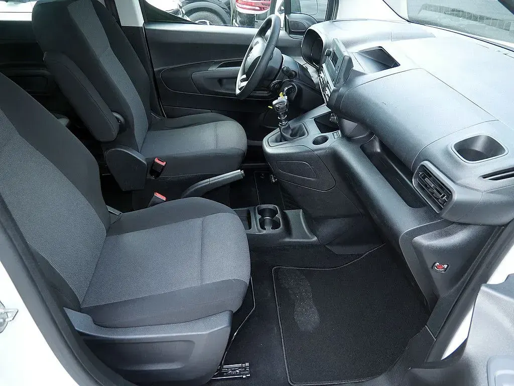 Gebraucht Citroën Berlingo Live 102 PS (75 kW) 2023 Weiß Van / Kleinbus