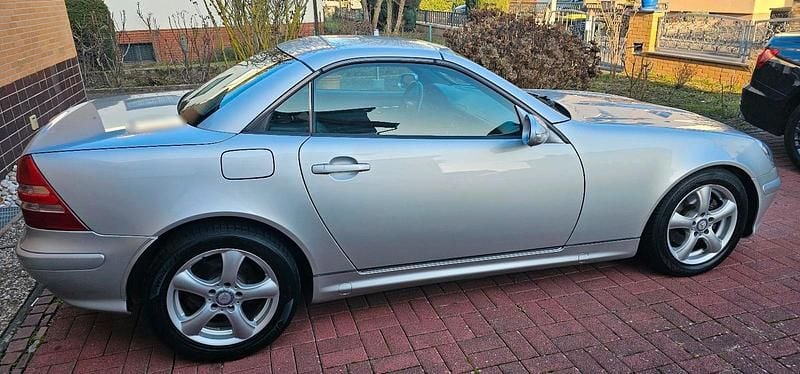Gebraucht Mercedes SLK200 163 PS (119 kW) 2003 Silber Cabrio