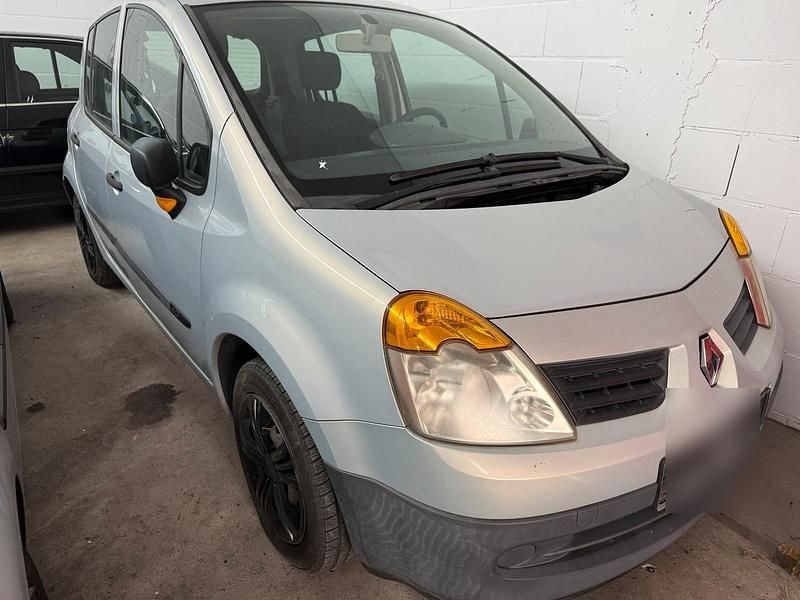 Silber Gebraucht 2005 Renault Modus Van / Kleinbus | 560 € (Superpreis) - Bild 1/4