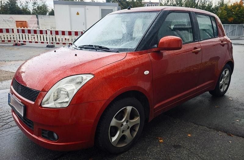 Orange Gebraucht 2007 Suzuki Swift Comfort+ Limousine | 4.299 € (Guter Preis) - Bild 1/4