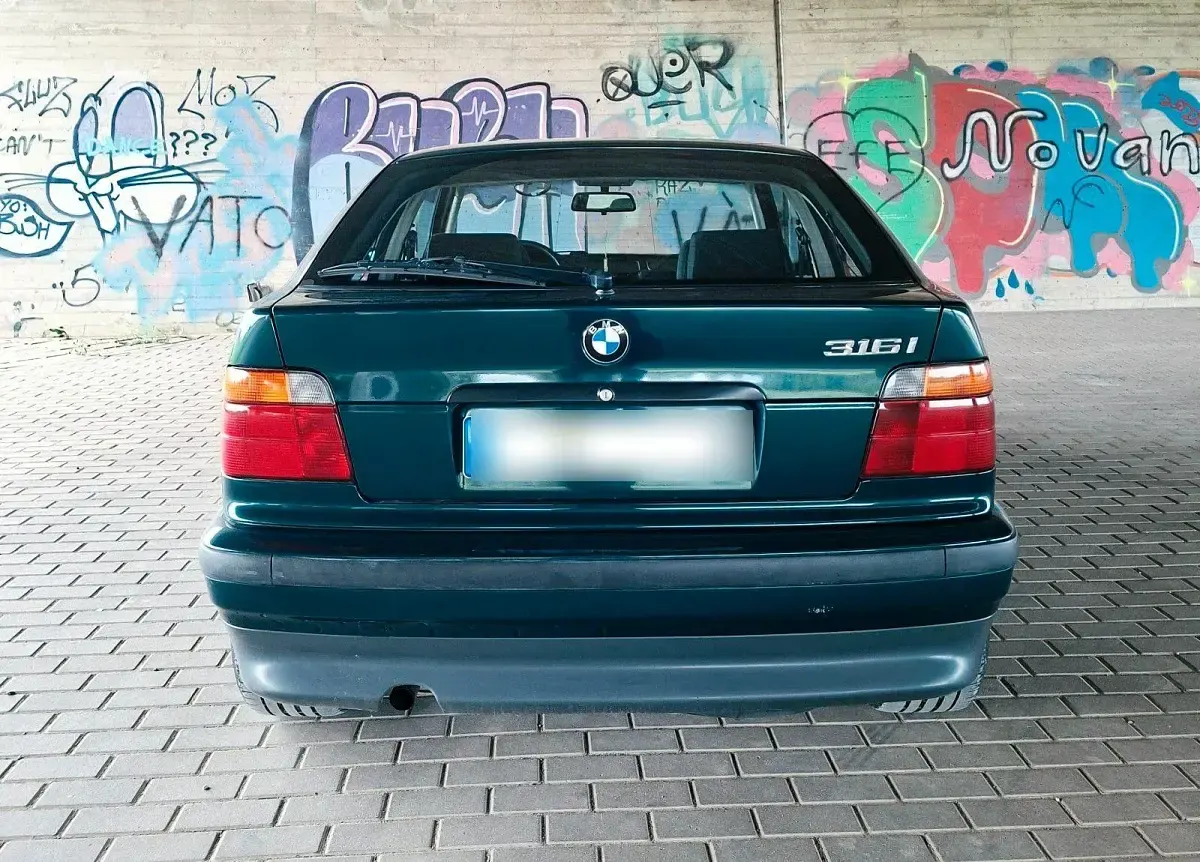 Gebraucht BMW 316 102 PS (75 kW) 1996 Grün Coupé