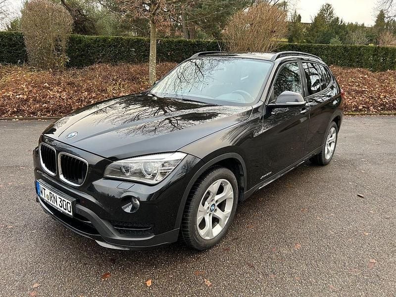 Schwarz Gebraucht 2015 BMW X1 Sport Line SUV | 15.790 € (Guter Preis) - Bild 1/4