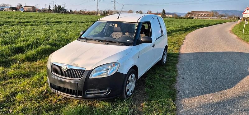 Gebraucht Skoda Roomster 68 PS (50 kW) 2007 Weiß Van / Kleinbus