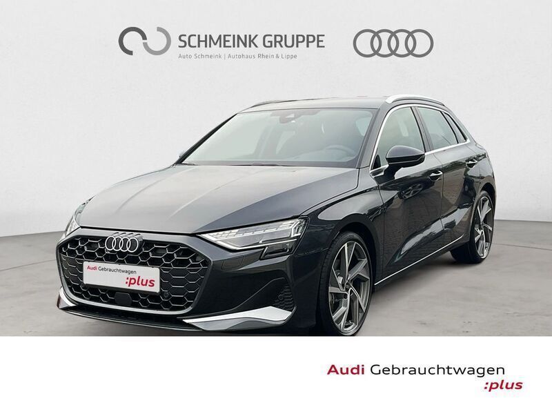 Grau Gebraucht 2025 Audi A3 Sportback Advanced Limousine | 43.680 € - Bild 1/4