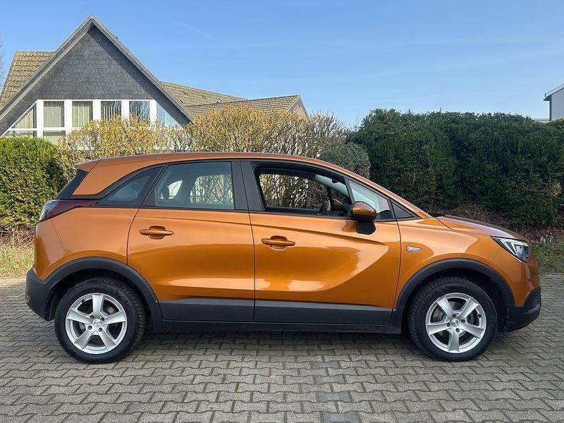 Gebraucht Opel Crossland Edition 110 PS (80 kW) 2017 Gold SUV