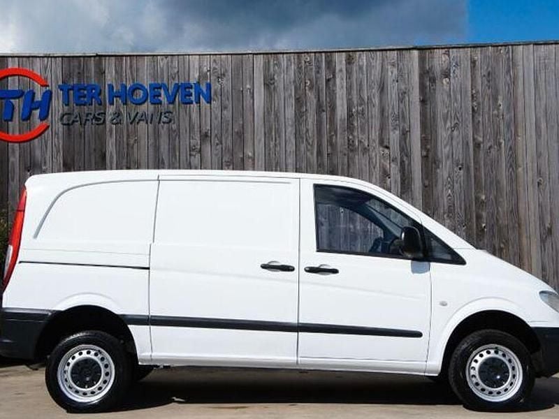 Gebraucht Mercedes Vito 109 PS (80 kW) 2007 Weiß Van