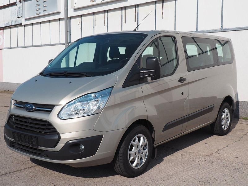 Gebraucht Ford Transit Trend 125 PS (91 kW) 2014 Silber Kombi