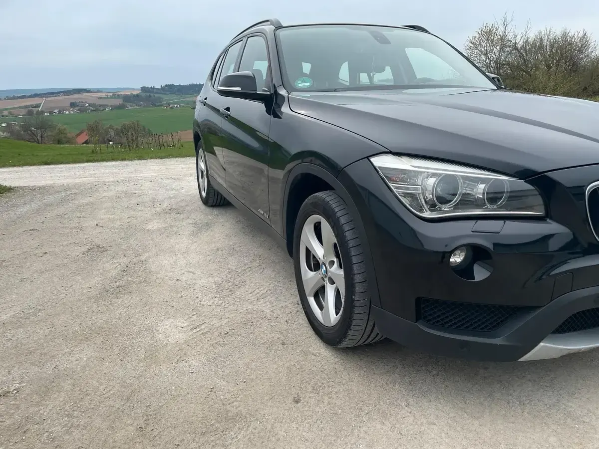 Gebraucht BMW X1 143 PS (105 kW) 2013 Schwarz SUV