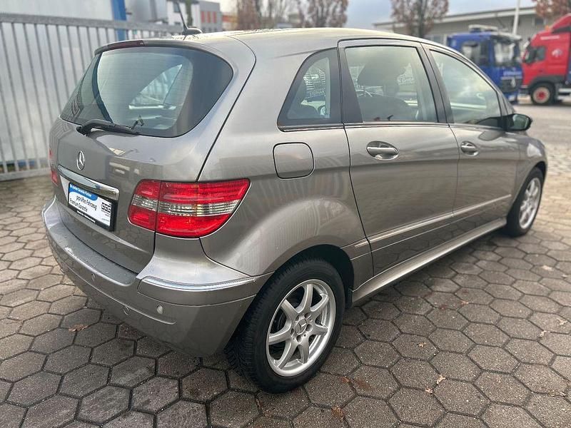 Gebraucht Mercedes B170 Elegance 116 PS (85 kW) 2006 Grau Van / Kleinbus